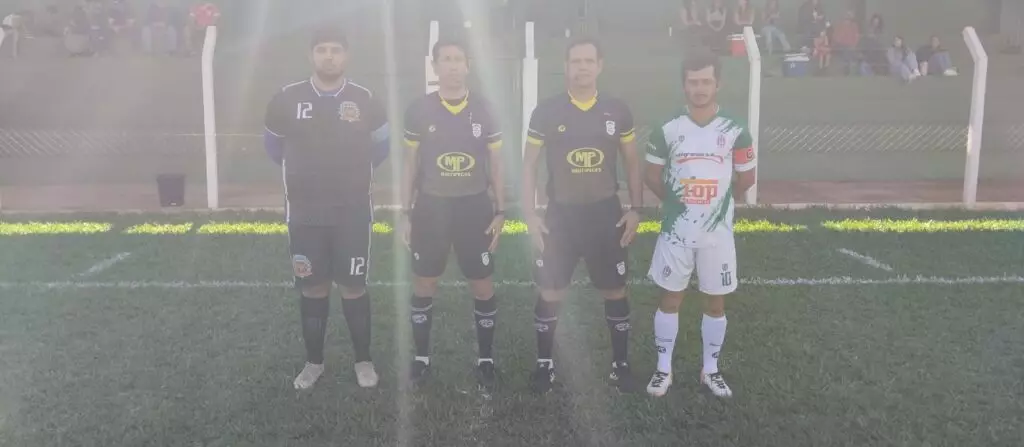 Última rodada da primeira fase da Copa Verão de Futebol Suiço teve 20 gols e definiu confrontos das semifinais em Sete Quedas Última rodada da primeira fase da Copa Verão de Futebol Suiço teve 20 gols e definiu confrontos das semifinais em Sete Quedas