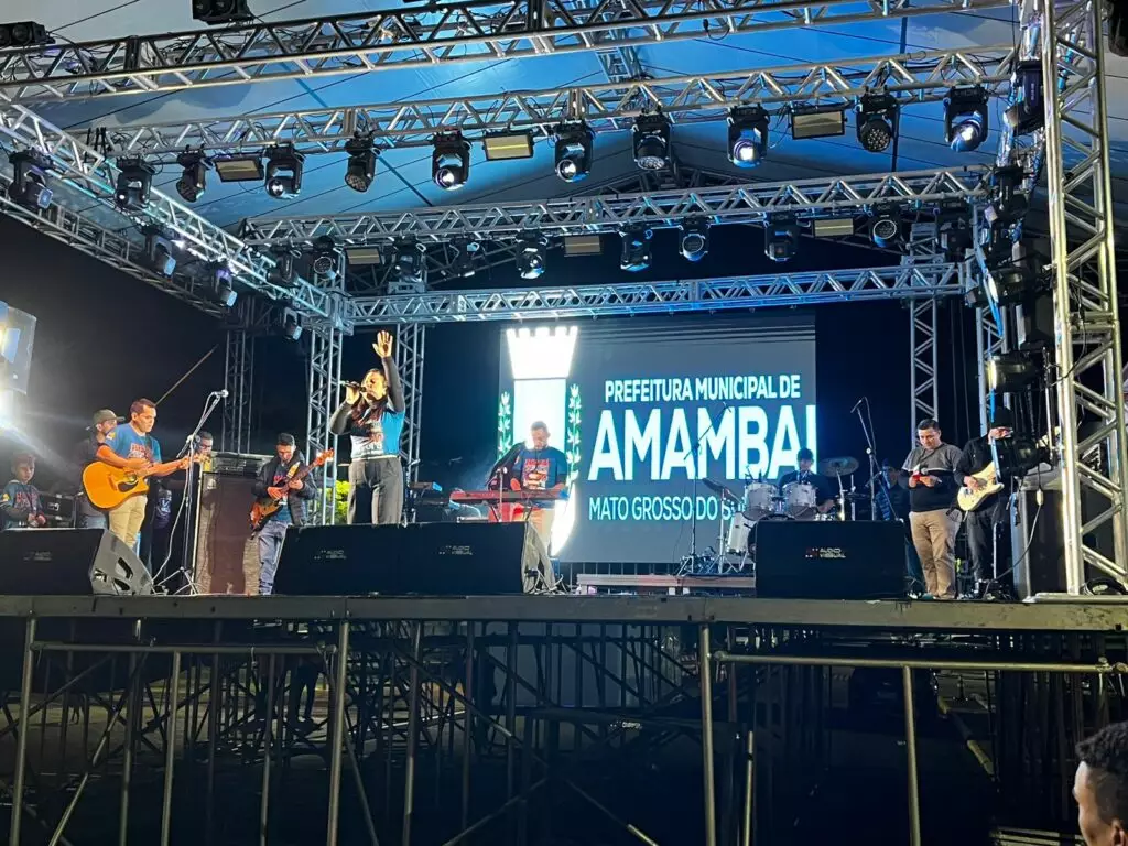 Fé e louvor marcam a 25ª Marcha para Jesus em Amambai Fé e louvor marcam a 25ª Marcha para Jesus em Amambai