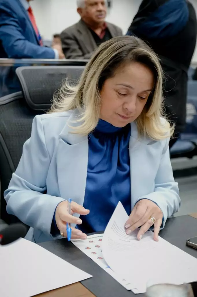 Lia Nogueira reforça pedidos por pavimentação em bairros de Dourados