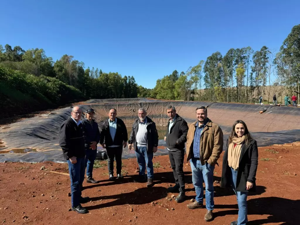 Prefeitura de Amambai realiza visita técnica à COMPOSTEC em Toledo (PR) Prefeitura de Amambai realiza visita técnica à COMPOSTEC em Toledo (PR)