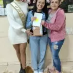 Bingo das Amigas reúne mais de 100 mulheres em tarde divertida na AAMIR