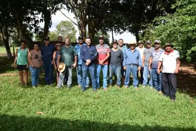 Iguatemi: Secretário de Desenvolvimento Econômico comunica aos produtores do Colorado que a prefeitura cederá veículo para transporte da massa de mandioca Iguatemi: Secretário de Desenvolvimento Econômico comunica aos produtores do Colorado que a prefeitura cederá veículo para transporte da massa de mandioca