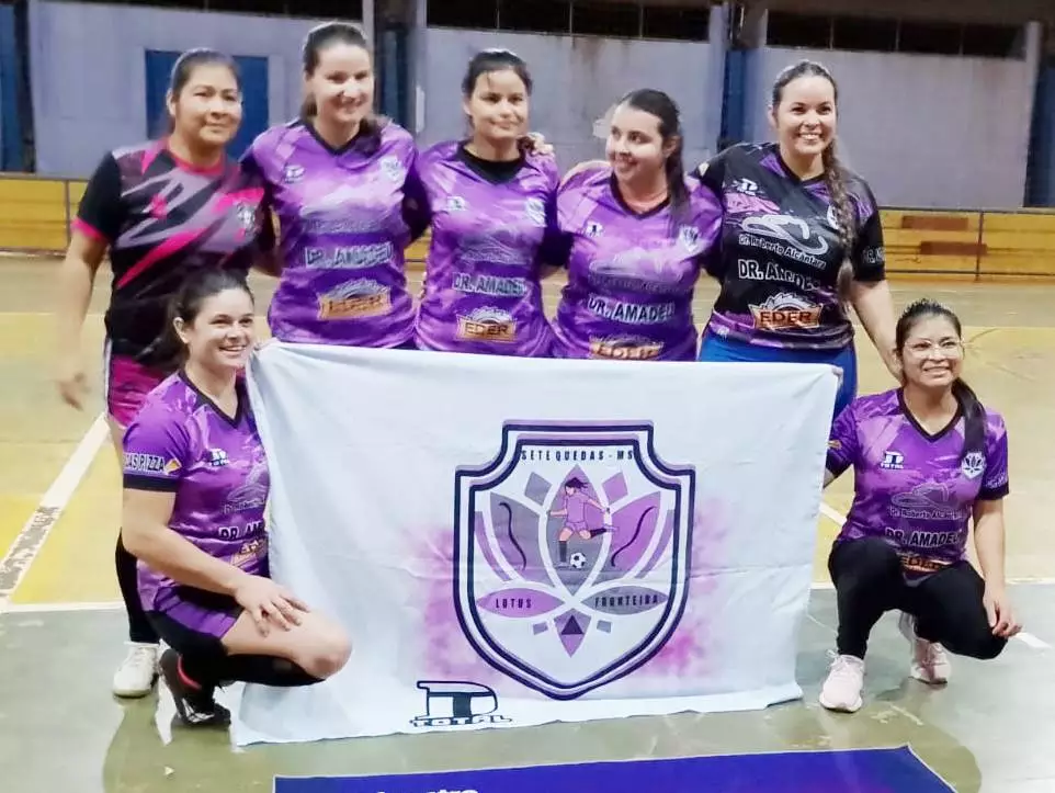 Torneio de futsal feminino e masculino reuniu times da cidade e da região em Amambai Torneio de futsal feminino e masculino reuniu times da cidade e da região em Amambai