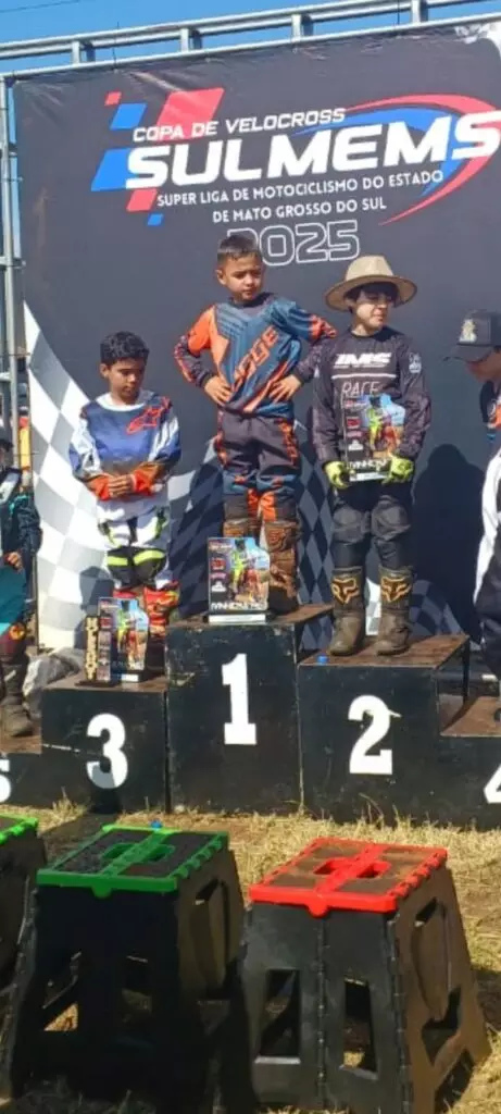 Pilotos paranhenses se destacam na 5ª etapa do Campeonato Sulmems de Velocross Pilotos paranhenses se destacam na 5ª etapa do Campeonato Sulmems de Velocross