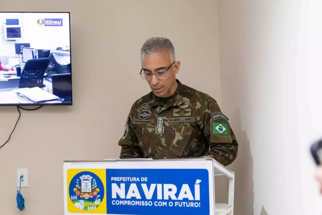 Prefeito empossado na Presidência da Junta de Serviço Militar de Naviraí