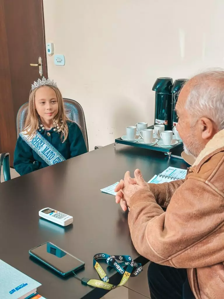Iguatemi: Prefeito Dr. Lídio Ledesma recebe Mini Miss Mato Grosso do Sul 2025, Isadora Ávila Iguatemi: Prefeito Dr. Lídio Ledesma recebe Mini Miss Mato Grosso do Sul 2025, Isadora Ávila