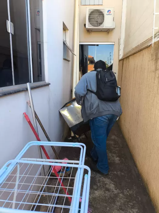 Mesmo com o frio, casos de dengue preocupam e mutirão é realizado nas vilas Doriane e Monte Cristo Mesmo com o frio, casos de dengue preocupam e mutirão é realizado nas vilas Doriane e Monte Cristo