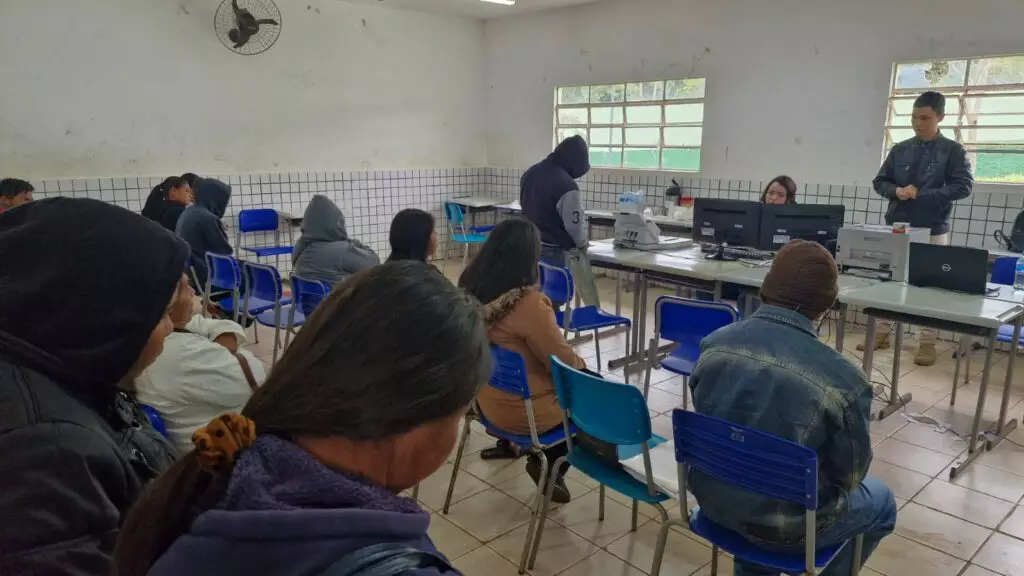 Justiça Federal leva serviços à Aldeia Amambai com apoio da Prefeitura Justiça Federal leva serviços à Aldeia Amambai com apoio da Prefeitura