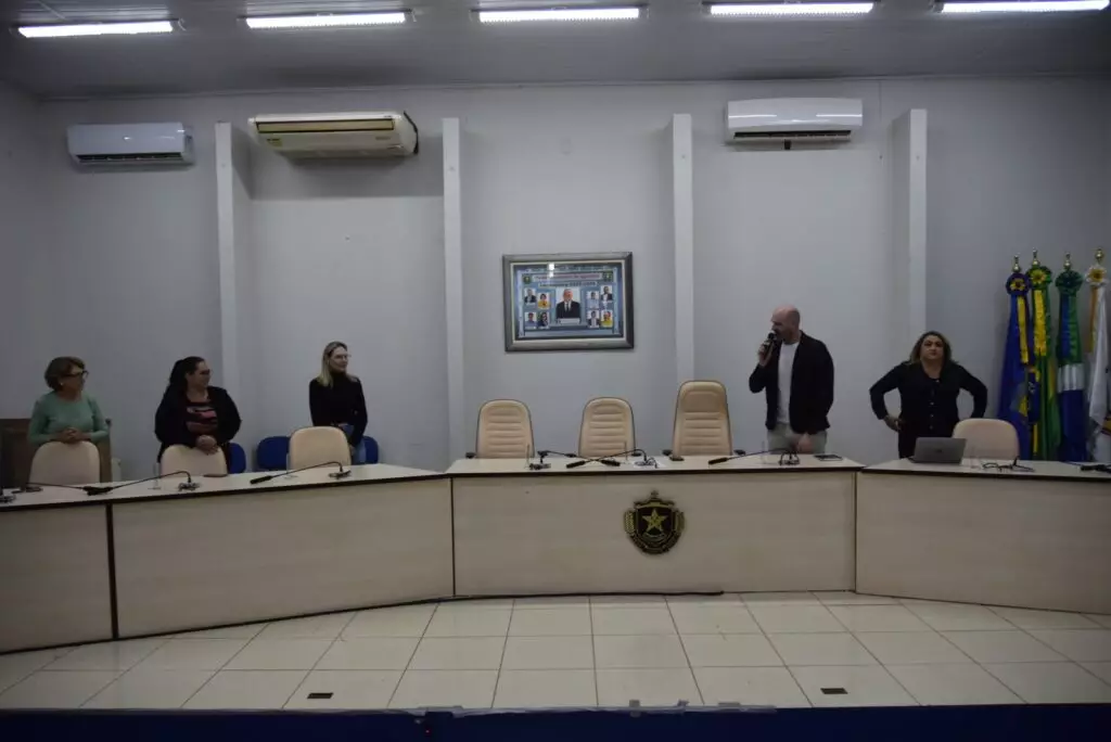 “Sua vida é preciosa” foi o tema de palestra em Iguatemi de prevenção ao suicídio “Sua vida é preciosa” foi o tema de palestra em Iguatemi de prevenção ao suicídio
