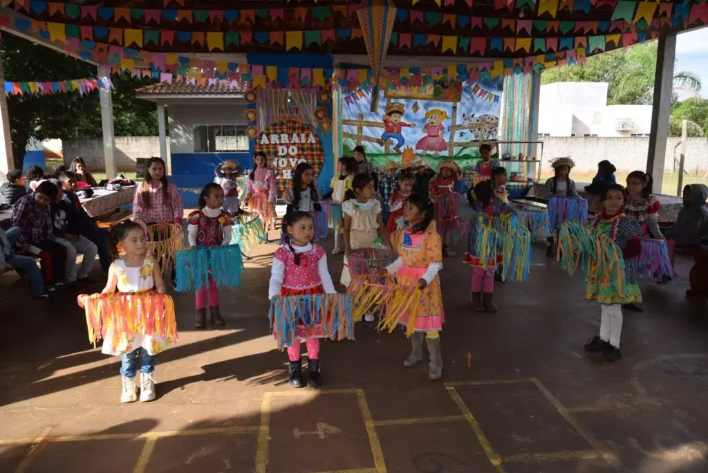 Secretaria de Assistência Social de Iguatemi realizou festa julina para os alunos do programa "Novo Olhar"