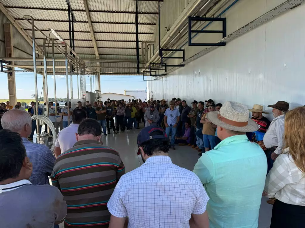 Iguatemi é contemplado com um trator pelo programa PROMAQ Iguatemi é contemplado com um trator pelo programa PROMAQ