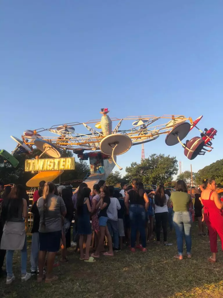 Prefeitura garante participação gratuita em parque de diversões para as crianças de Coronel Sapucaia