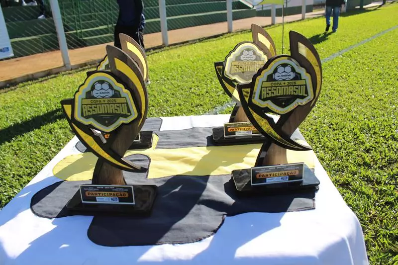 Donos da casa, Coronel Sapucaia e Japorã se classificaram na fase da Copa Assomasul em Sete Quedas Donos da casa, Coronel Sapucaia e Japorã se classificaram na fase da Copa Assomasul em Sete Quedas