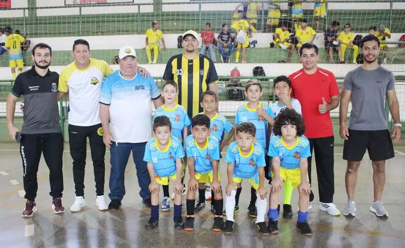 Copa Regional de Futsal de Base em Sete Quedas reúne as famílias e é sucesso total Copa Regional de Futsal de Base em Sete Quedas reúne as famílias e é sucesso total
