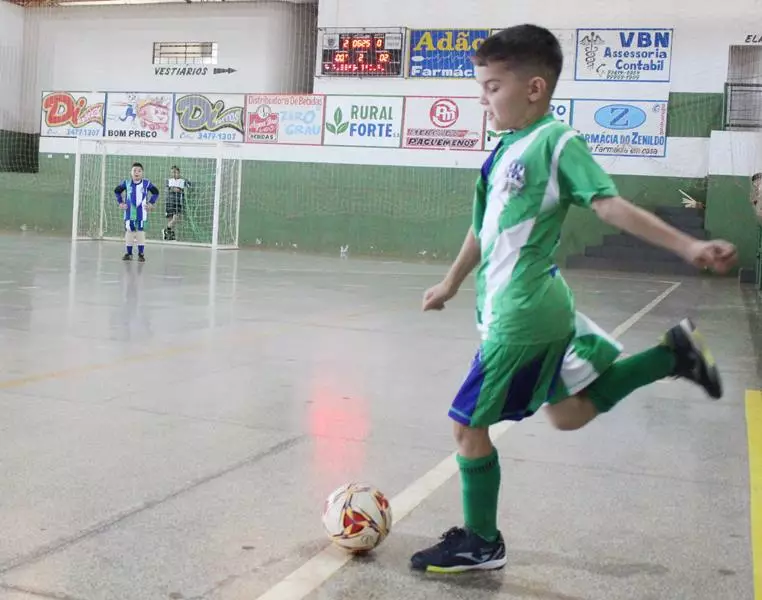 Copa Regional de Futsal de Base em Sete Quedas reúne as famílias e é sucesso total Copa Regional de Futsal de Base em Sete Quedas reúne as famílias e é sucesso total