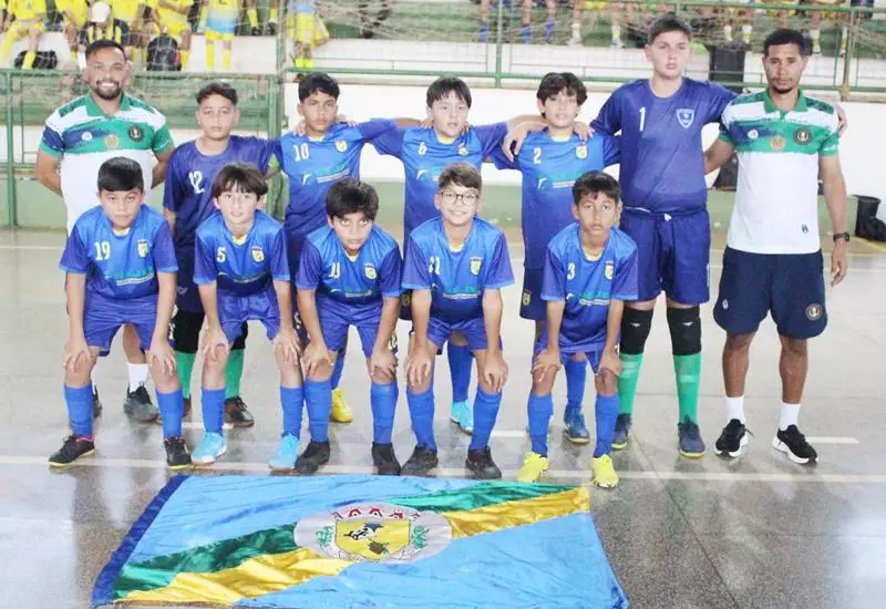 Copa Regional de Futsal de Base em Sete Quedas reúne as famílias e é sucesso total Copa Regional de Futsal de Base em Sete Quedas reúne as famílias e é sucesso total