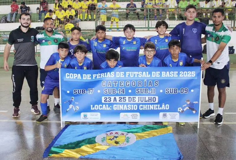 Copa Regional de Futsal de Base em Sete Quedas reúne as famílias e é sucesso total Copa Regional de Futsal de Base em Sete Quedas reúne as famílias e é sucesso total