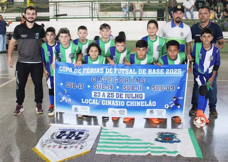 Copa Regional de Futsal de Base em Sete Quedas reúne as famílias e é sucesso total Copa Regional de Futsal de Base em Sete Quedas reúne as famílias e é sucesso total