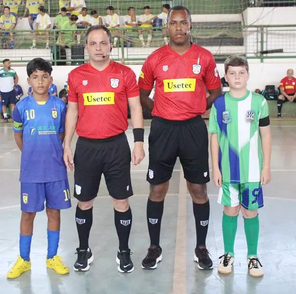Copa Regional de Futsal de Base em Sete Quedas reúne as famílias e é sucesso total Copa Regional de Futsal de Base em Sete Quedas reúne as famílias e é sucesso total