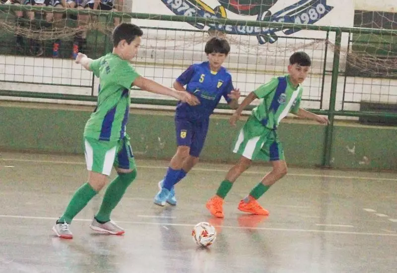 Copa Regional de Futsal de Base em Sete Quedas reúne as famílias e é sucesso total Copa Regional de Futsal de Base em Sete Quedas reúne as famílias e é sucesso total