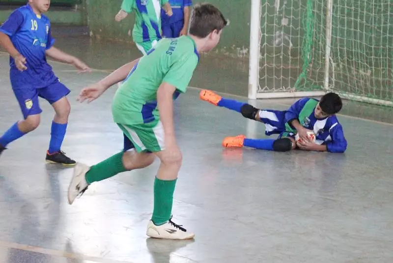 Copa Regional de Futsal de Base em Sete Quedas reúne as famílias e é sucesso total Copa Regional de Futsal de Base em Sete Quedas reúne as famílias e é sucesso total