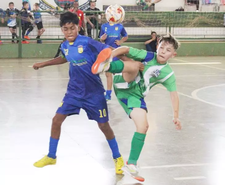 Copa Regional de Futsal de Base em Sete Quedas reúne as famílias e é sucesso total Copa Regional de Futsal de Base em Sete Quedas reúne as famílias e é sucesso total