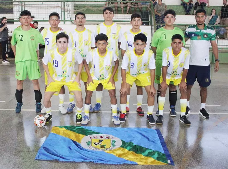 Copa Regional de Futsal de Base em Sete Quedas reúne as famílias e é sucesso total Copa Regional de Futsal de Base em Sete Quedas reúne as famílias e é sucesso total