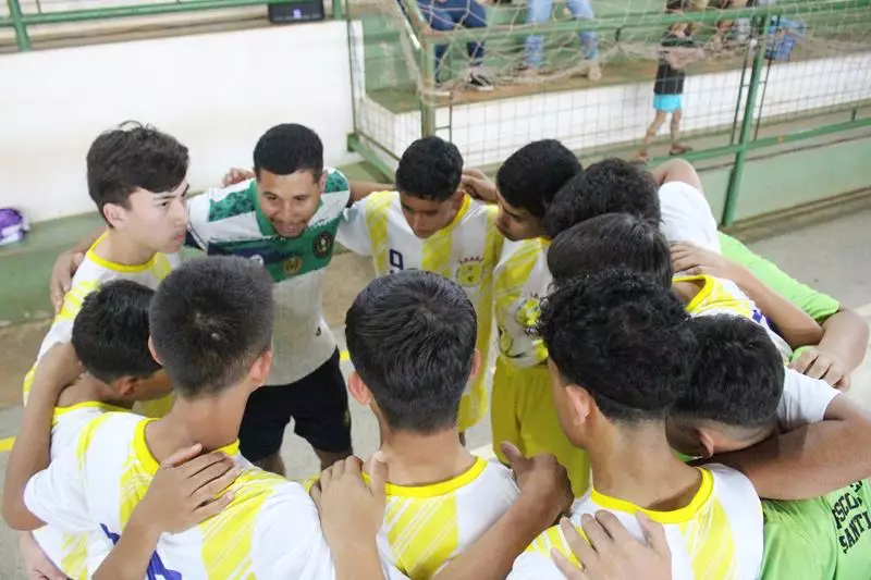 Copa Regional de Futsal de Base em Sete Quedas reúne as famílias e é sucesso total Copa Regional de Futsal de Base em Sete Quedas reúne as famílias e é sucesso total