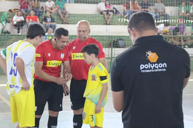 Copa Regional de Futsal de Base em Sete Quedas reúne as famílias e é sucesso total Copa Regional de Futsal de Base em Sete Quedas reúne as famílias e é sucesso total