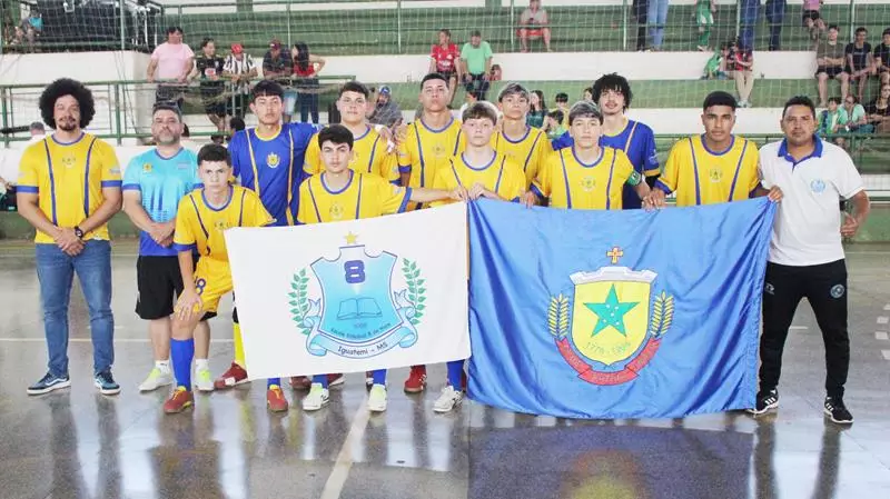 Copa Regional de Futsal de Base em Sete Quedas reúne as famílias e é sucesso total Copa Regional de Futsal de Base em Sete Quedas reúne as famílias e é sucesso total