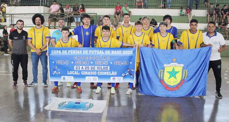 Copa Regional de Futsal de Base em Sete Quedas reúne as famílias e é sucesso total Copa Regional de Futsal de Base em Sete Quedas reúne as famílias e é sucesso total