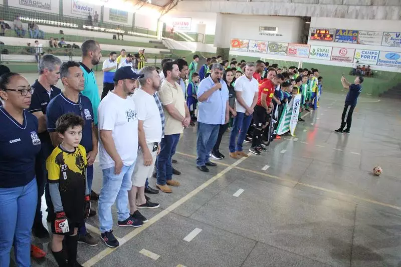 Copa Regional de Futsal de Base em Sete Quedas reúne as famílias e é sucesso total Copa Regional de Futsal de Base em Sete Quedas reúne as famílias e é sucesso total