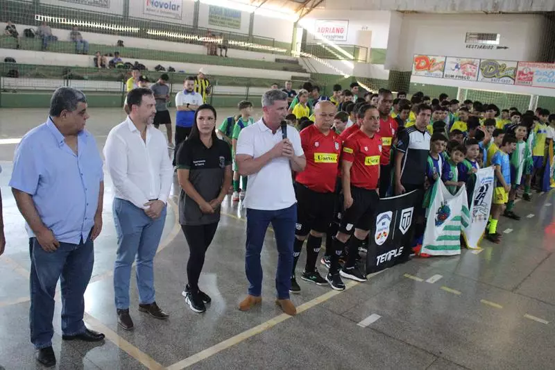 Copa Regional de Futsal de Base em Sete Quedas reúne as famílias e é sucesso total Copa Regional de Futsal de Base em Sete Quedas reúne as famílias e é sucesso total