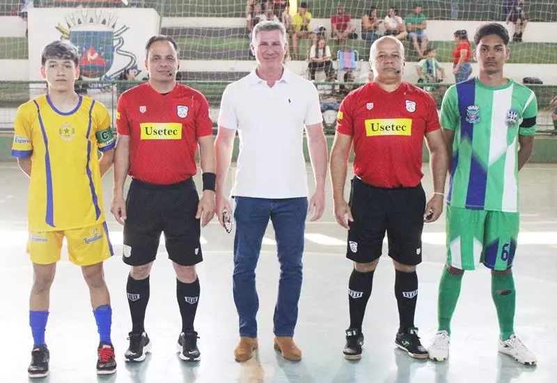 Copa Regional de Futsal de Base em Sete Quedas reúne as famílias e é sucesso total Copa Regional de Futsal de Base em Sete Quedas reúne as famílias e é sucesso total
