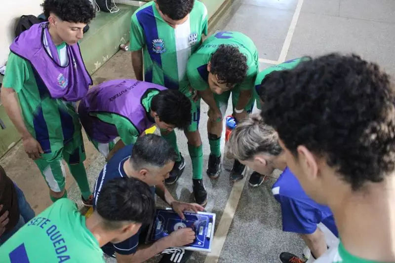 Copa Regional de Futsal de Base em Sete Quedas reúne as famílias e é sucesso total Copa Regional de Futsal de Base em Sete Quedas reúne as famílias e é sucesso total
