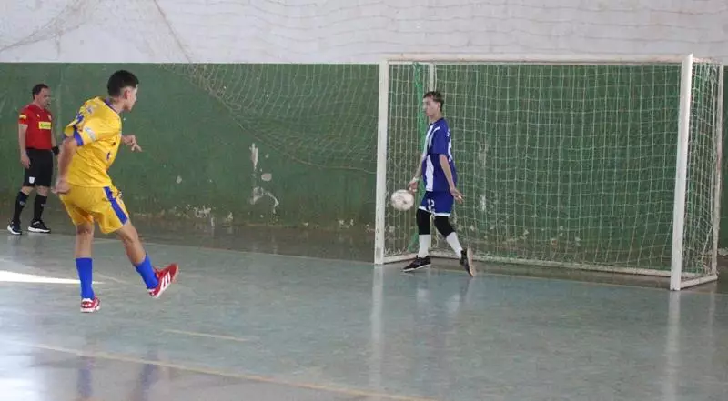 Copa Regional de Futsal de Base em Sete Quedas reúne as famílias e é sucesso total Copa Regional de Futsal de Base em Sete Quedas reúne as famílias e é sucesso total