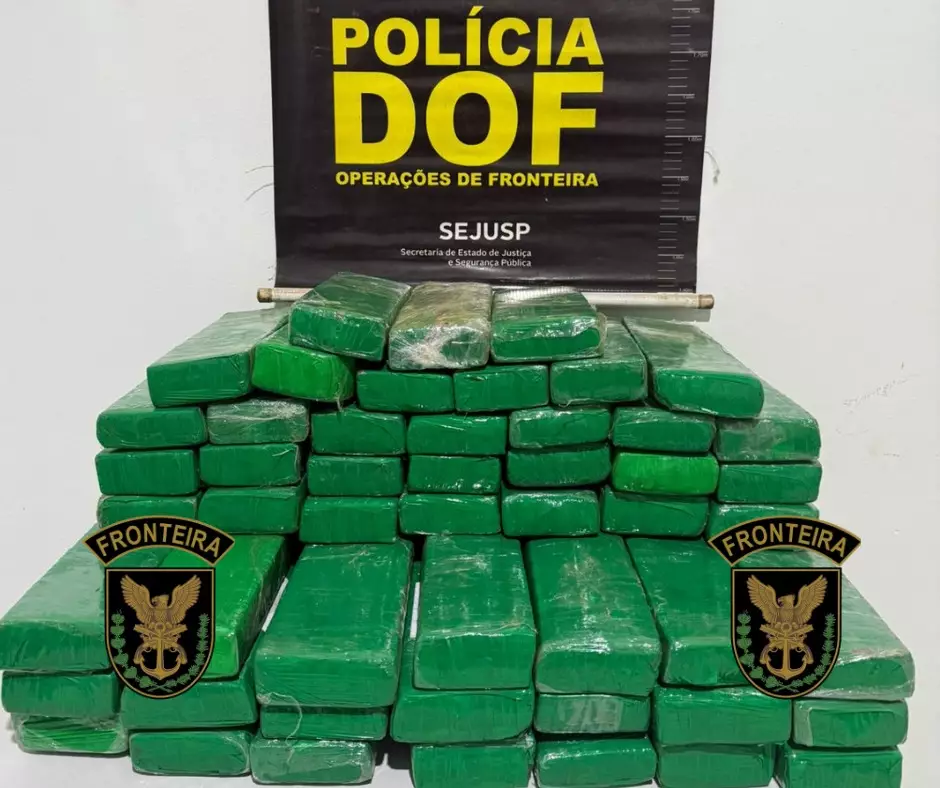 Cel. Sapucaia: Carro furtado em Curitiba é recuperado pelo DOF com mais de 50 quilos de drogas