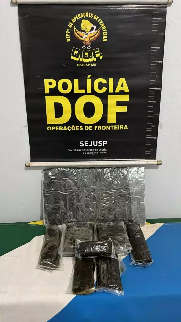 Tacuru: Homem que seguia para São Paulo com Haxixe é preso pelo DOF Tacuru: Homem que seguia para São Paulo com Haxixe é preso pelo DOF