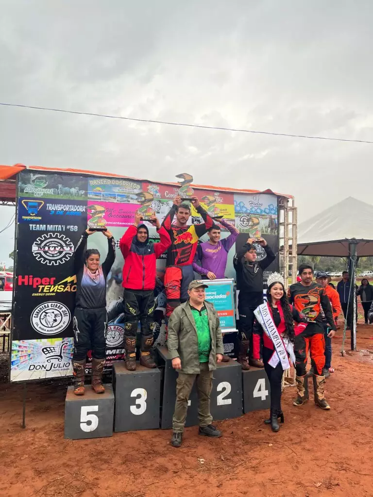 Pilotos de Paranhos conquistam pódio na Copa Norte de Velocross no Paraguai Pilotos de Paranhos conquistam pódio na Copa Norte de Velocross no Paraguai