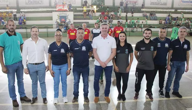 Copa Regional de Futsal de Base em Sete Quedas reúne as famílias e é sucesso total Copa Regional de Futsal de Base em Sete Quedas reúne as famílias e é sucesso total