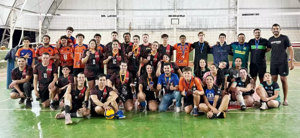 Quadrangular de vôlei em Caarapó visou arrecadar fundos para equipe participar dos JOJUMS 2025 Quadrangular de vôlei em Caarapó visou arrecadar fundos para equipe participar dos JOJUMS 2025