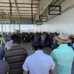 Produtores de leite participam de reunião com Agraer e Famalac para conhecer nova unidade em Tacuru