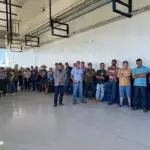 Produtores de leite participam de reunião com Agraer e Famalac para conhecer nova unidade em Tacuru