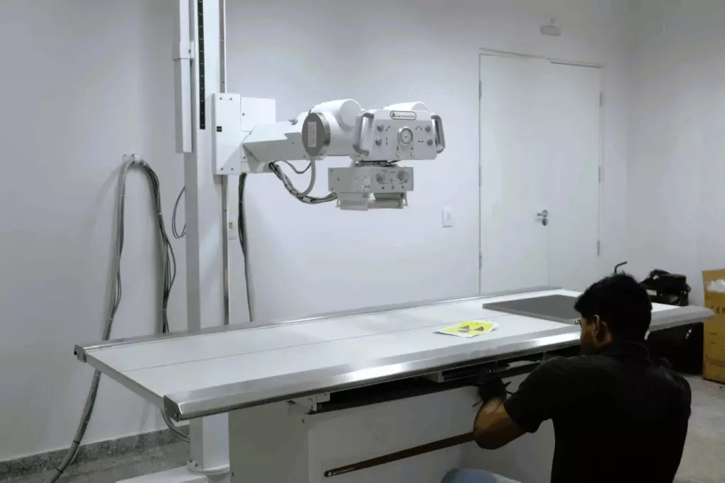Raio-x moderno é realidade no CEM, ampliando atendimento à população de Naviraí Raio-x moderno é realidade no CEM, ampliando atendimento à população de Naviraí