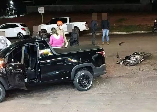 Morre em Dourados jovem de 18 anos vítima de acidente envolvendo carro e moto em Amambai Morre em Dourados jovem de 18 anos vítima de acidente envolvendo carro e moto em Amambai