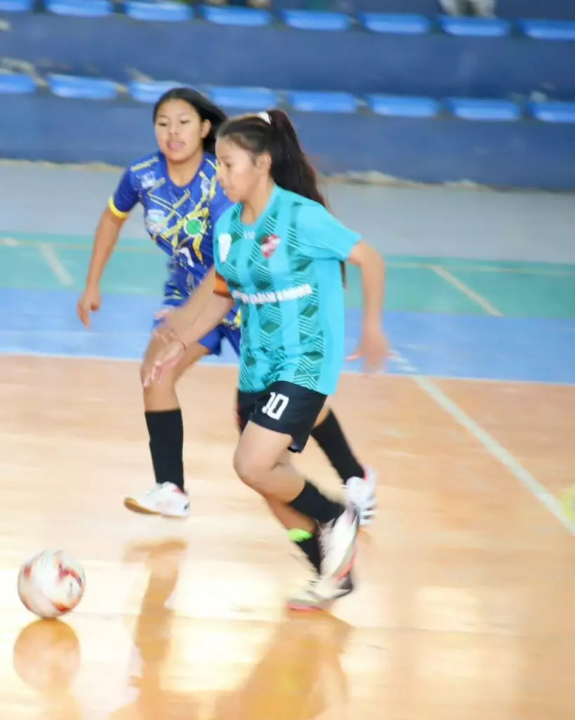 Paranhos e Amambai vão decidir medalha de ouro no futsal feminino dos Jogos Escolares de MS 2025