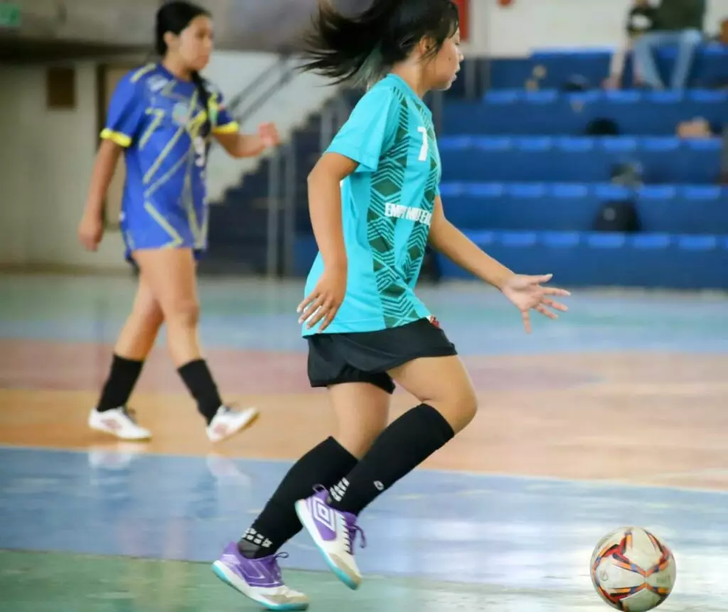 Paranhos e Amambai vão decidir medalha de ouro no futsal feminino dos Jogos Escolares de MS 2025