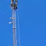 Bombeiros sobem em torre e salvam homem durante tentativa de suicídio em Amambai