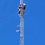 Bombeiros sobem em torre e salvam homem durante tentativa de suicídio em Amambai