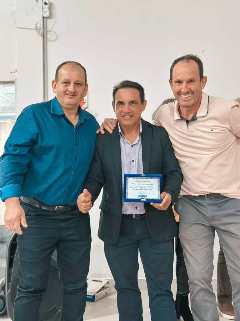 Iguatemi: Simted homenageia prefeito, vereadores e controlador interno pela destinação de emendas impositivas